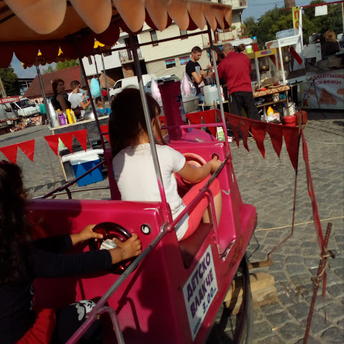 Смиляна - Гастрономия и хотелиерство