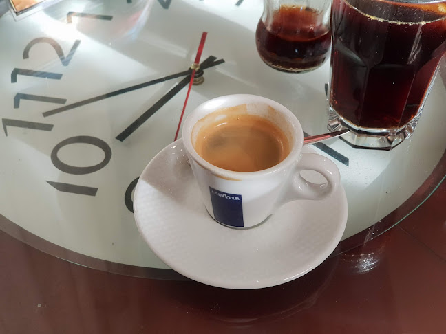 Opinii despre Cafe-Bar Vogue în Варна - Гастрономия и хотелиерство