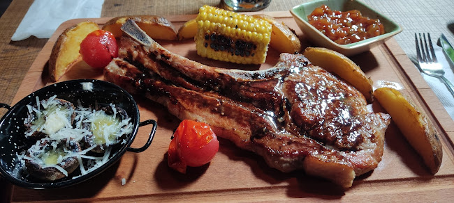 София център, ул. „Хан Крум“ 2, 1000 София