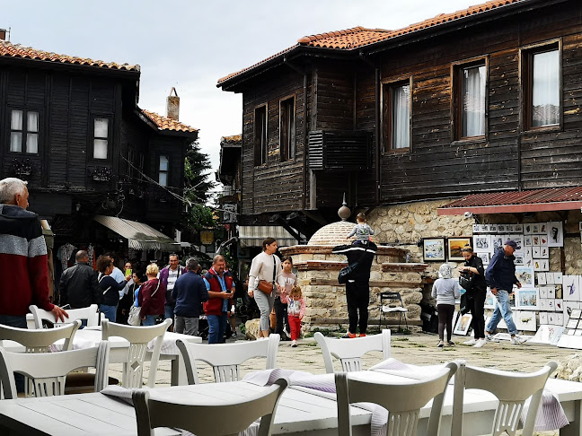 Стария Град, ул. „Цар Иван Асен II“ 8, 8231 Несебър