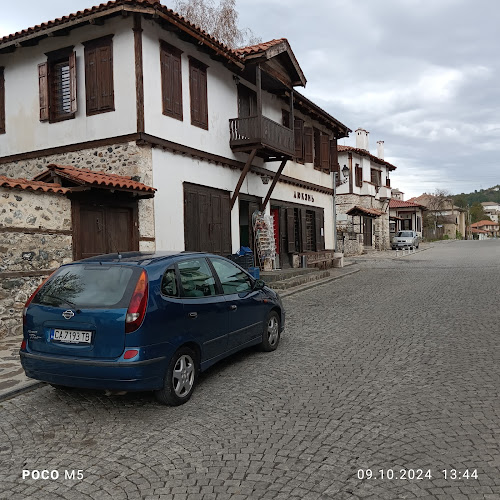 Кафене “Стария град” - Гастрономия и хотелиерство