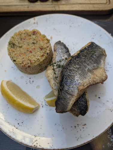 София център, ул. „Ген. Паренсов“ 25, 1000 София