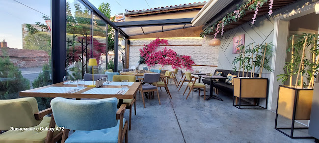 128 Family Restaurant