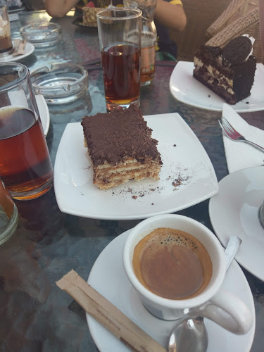 Opinii despre Кафе-бар МАКС în Чепеларе - Гастрономия и хотелиерство