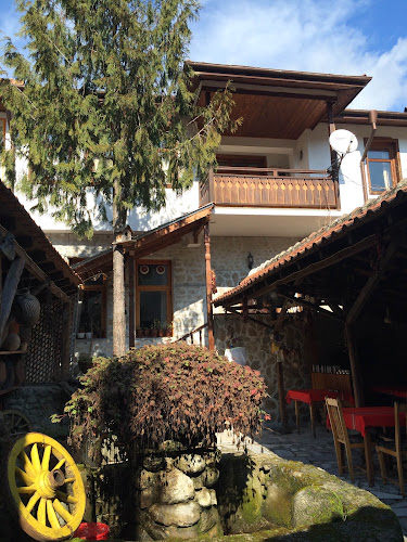 Роженски хан