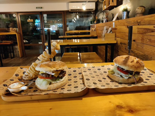 Велико Търново Център, ул. „Хаджи Димитър“ 2, 5000 Велико Търново