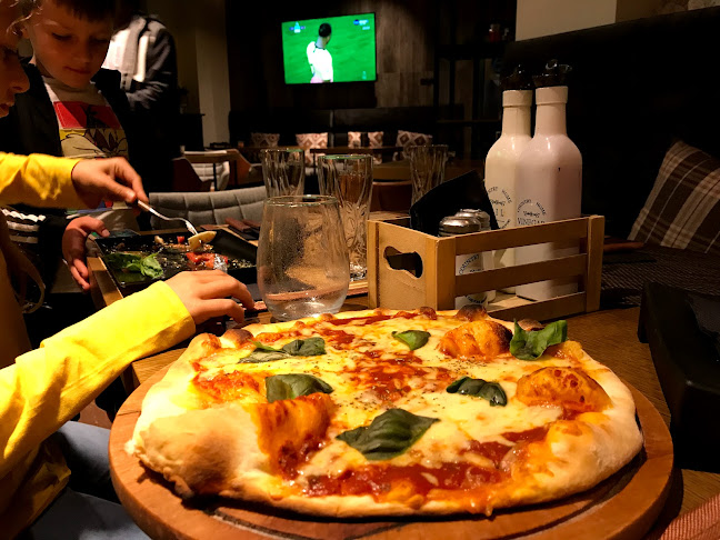 Дъ Бридж бар и динър - София