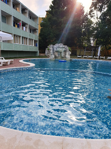 Център, ул. „Бриз“ 25, 8180 Приморско