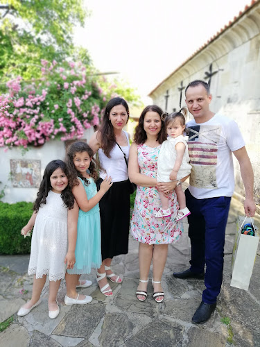 ул. „Епископ Григорий“ 2, 9850 Велики Преслав