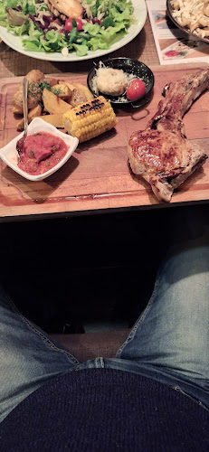 Уго - Гастрономия и хотелиерство