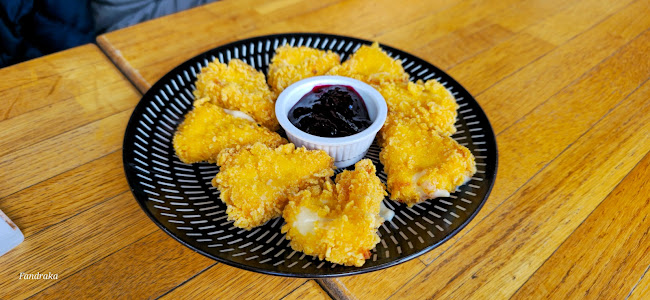 Comentarii opinii despre Момо