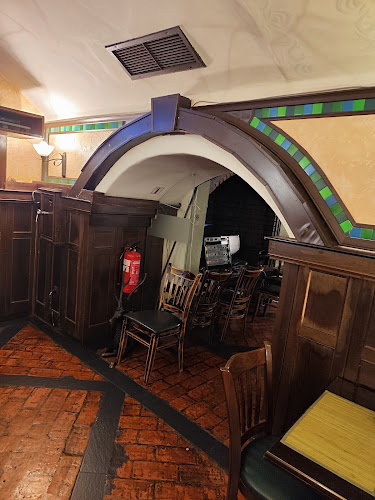 Comentarii opinii despre Ейл Хаус Център