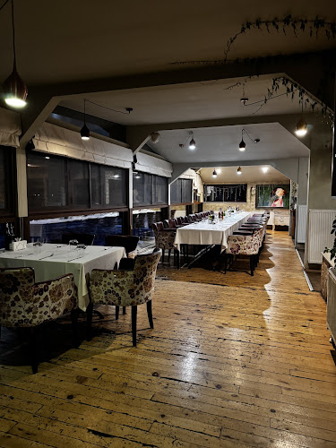 Opinii despre На реката „Джъмп“ în Пловдив - Гастрономия и хотелиерство