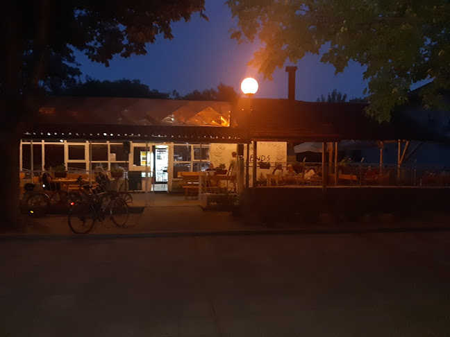 Friends Bar & Grill - Белене