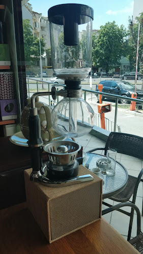 Comentarii opinii despre Coffee & Tea House