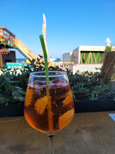 Container Bar & Seafood Burgas - Гастрономия и хотелиерство