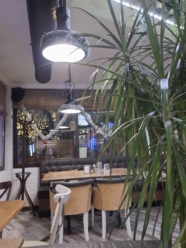 Opinii despre ПИЦАРИЯ ТЕМПО - Велико Търново în Велико Търново - Гастрономия и хотелиерство