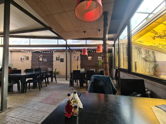 Straight Club - Гастрономия и хотелиерство