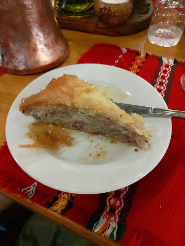 Opinii despre Хаджидрагановите къщи în София - Гастрономия и хотелиерство