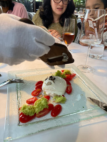 Opinii despre Cinecitta Osteria Italiana în София - Гастрономия и хотелиерство