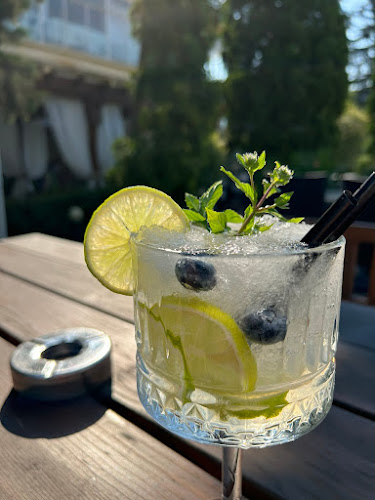 ул. „Христо Ботев“ 33, 2730 Симитли