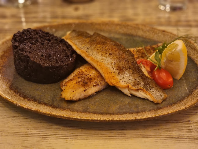 Тракия, бул. „Санкт Петербург“ 34, 4000 Пловдив