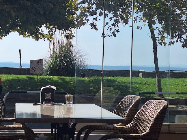 кв. Стария град, ул. „Търговска“ 4, 8200 Поморие