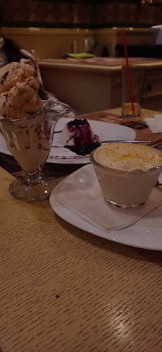 Opinii despre Raffy Bar&Gelato Angel Kunchev în София - Гастрономия и хотелиерство