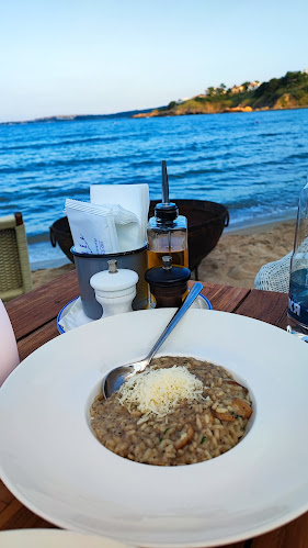 Simple Beach&Restaurant