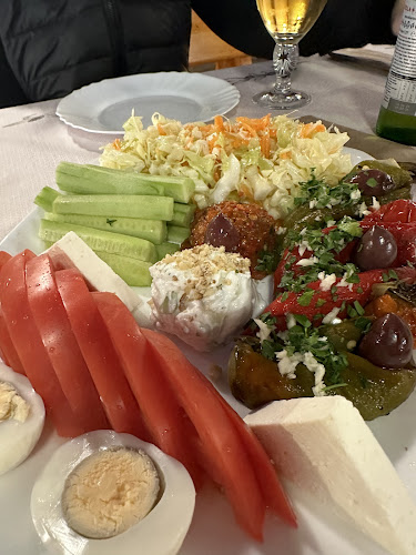 Comentarii opinii despre Старият елен