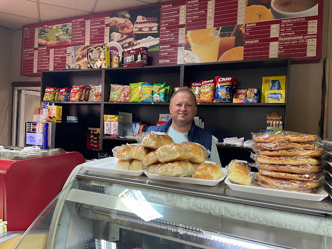 Кафе-сладкарница "Менар" - Гастрономия и хотелиерство