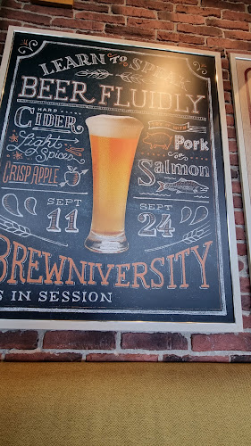 The River bar & dinner - Гастрономия и хотелиерство