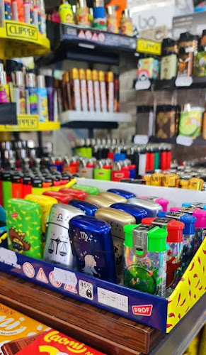 ж.к. Христо Ботев - ЮгЮжен, бул. „Никола Вапцаров“ 91A, 4004 Пловдив