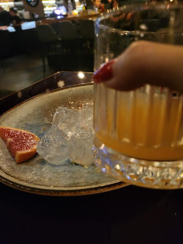 София център, бул. „Княгиня Мария Луиза“ 2, 1000 София