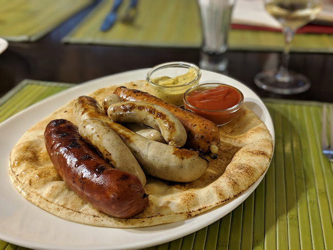 Ейл Хаус Център