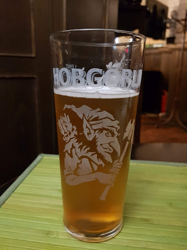 Ейл Хаус Център - Гастрономия и хотелиерство