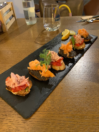 Comentarii opinii despre Дъ Бридж бар и динър