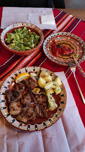 197 27, 4800 Девин