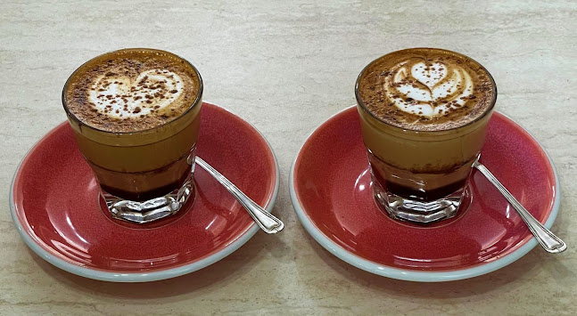 Comentarii opinii despre Coffee & Tea House