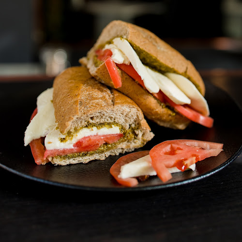 Flame's Bar - Гастрономия и хотелиерство