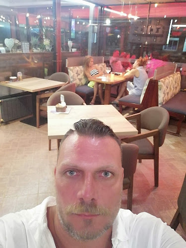 Comentarii opinii despre Bar & Grill The Peach