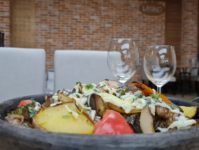 Център, 105 2100, 2100 Елин Пелин