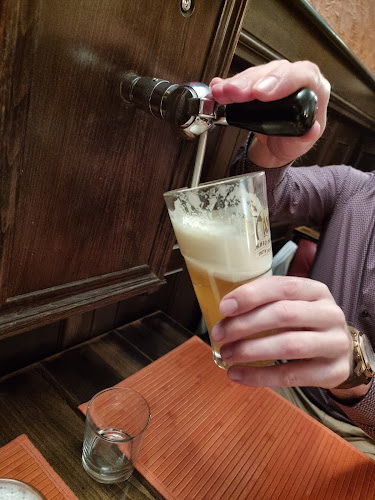 Ейл Хаус Център - София