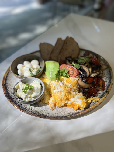 ж.к. Лозенец, ул. „Персенк“ 67, 1164 София