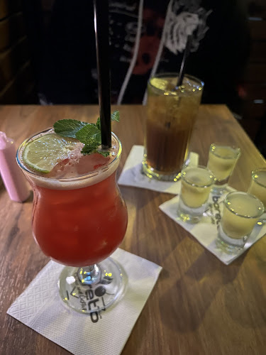 Барето кафе и коктейл клуб - Гастрономия и хотелиерство