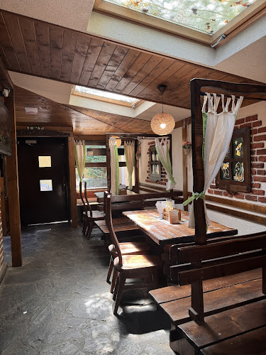 София център, ул. „Ген. Паренсов“ 25, 1000 София