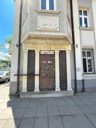 Бирария 5-те кьошета - Гастрономия и хотелиерство