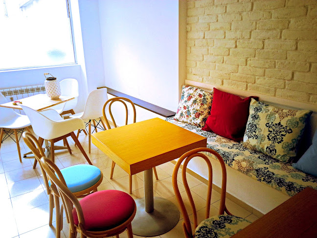 Comentarii opinii despre Cake Box