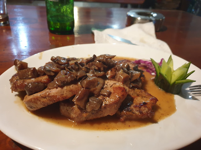 Ресторант Емали - Гастрономия и хотелиерство