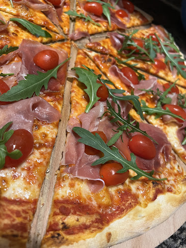 Пицария "il Gusto" - Гастрономия и хотелиерство